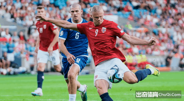 世预赛情报：意大利球迷极为不满，挪威哈兰德